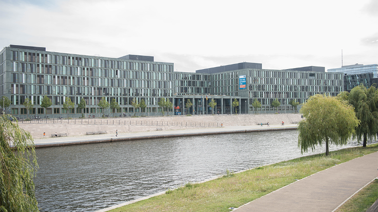 Das Dienstgebäude des BMBF in Berlin